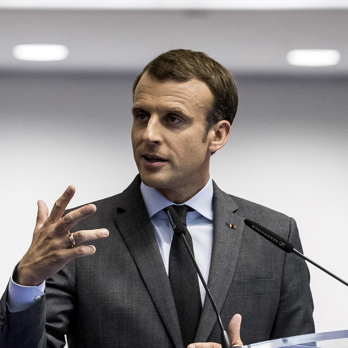 Governing In Poetry French President Responds To English Schoolgirl S Verse Emmanuel Macron The Guardian Governing In Poetry French President Responds To English Schoolgirl S Verse Emmanuel Macron The Guardian