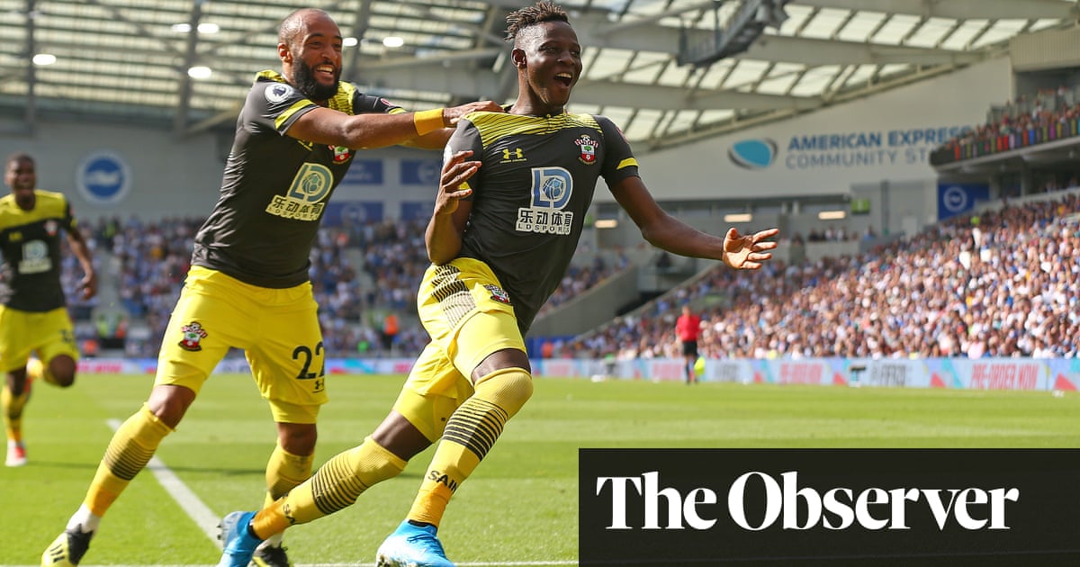 Moussa Djenepo hits cracker as Southampton beat 10-man Brighton