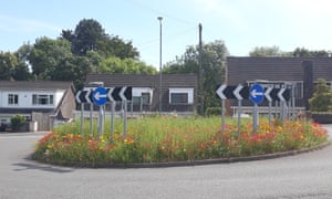 Allt-yr-yn Road roundabout, Newport