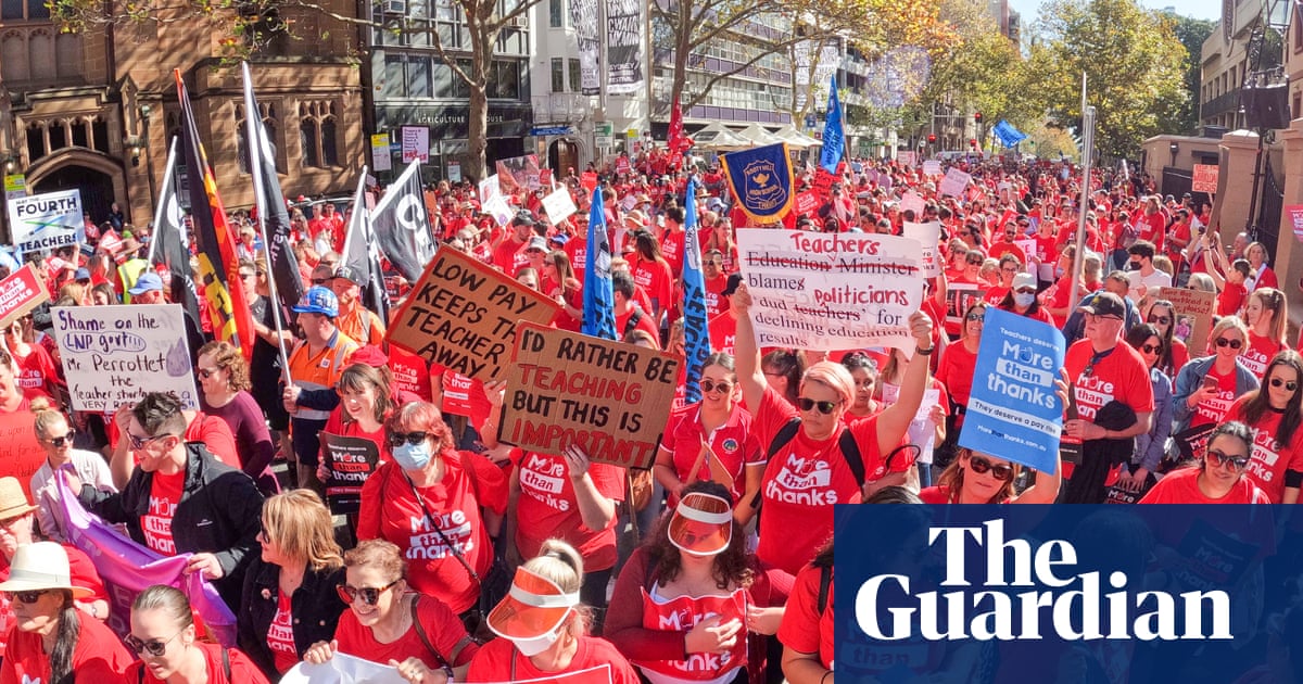 NSW education department launches legal action against teachers union over May strikes