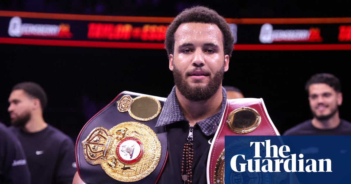 Moses Itauma should take baby steps' before fighting Usyk, warns Amir Khan
