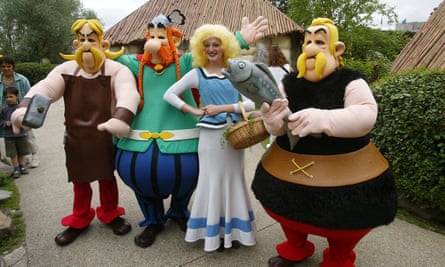 Characters at Parc Astérix.