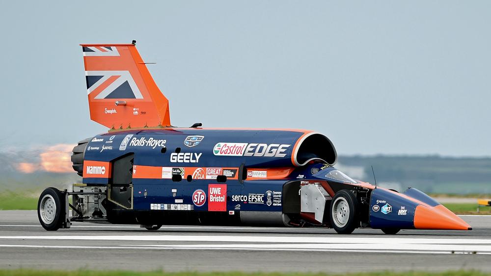 Bloodhound supersonic car has first public test drive – video