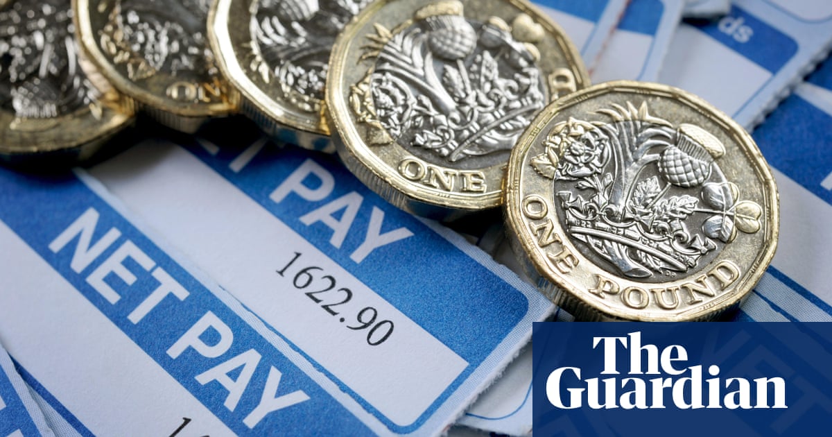 Squeeze on UK incomes to last until late 2023, says OBR