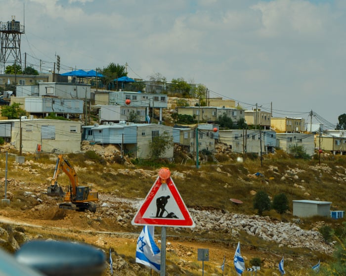 違法なイスラエル入植地との貿易禁止をめぐり、EUは対応を引き延ばしていると批判される
