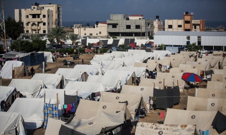 A Palestinian camp full of tents in Khan Younis, southern Gaza