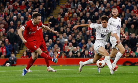 Diogo Jota scores
