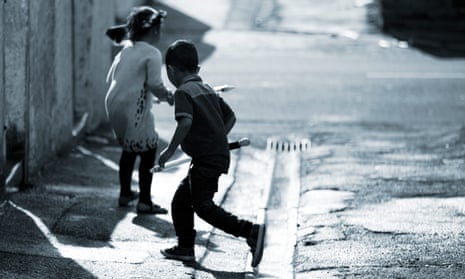 Thomond. BRIERFIELD, 19th May 2015. Children playing in the streets in Brierfield in Lancashire where nearly 35% of children live in poverty and just over 50% are classed as poor according to research by the End Child Poverty Campaign. **PARENTAL PERMISSION GRANTED. CT**