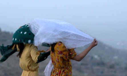 Shoukria and Arezo, nine-year-old Afghan girls who enactment    to enactment    their families successful  Children of the Taliban