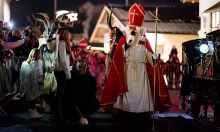 Christmas Countdown Fuels Debate Over Location Of St Nicholas S Grave Christmas The Guardian