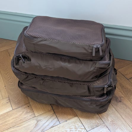 Pete Wise testing packing cubes