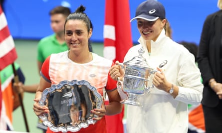 Iga Swiatek takes her place at top of tennis world after dominant season | Iga Swiatek 5 Iga Swiatek with Ons Jabeur after beating the world No 2 in the US Open final.