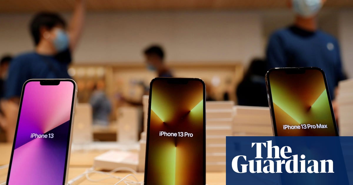 Apple May Cut Iphone 13 Production By Millions As Us Warns Of Christmas Shortages Apple The Guardian Apple May Cut Iphone 13 Production By Millions As Us Warns Of Christmas Shortages Apple The Guardian