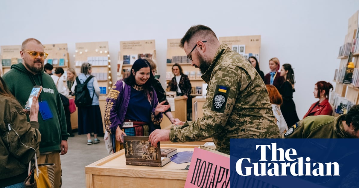 Air-raid alerts and frontline memoirs: Kyiv hosts literary festival amid war