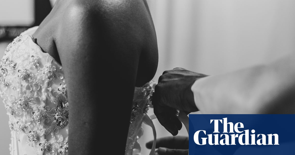 «Σε παρακαλώ μην χάσεις ούτε ένα κιλό!»: Η Ozempic αναστατώνει τη βιομηχανία νυφικών | Γάμοι