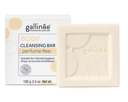 Cleansing bar and packet