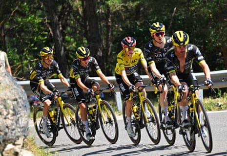 Tour de France 2026: terceira etapa avança sem torcedores em meio à ameaça de incêndio florestal – ao vivo