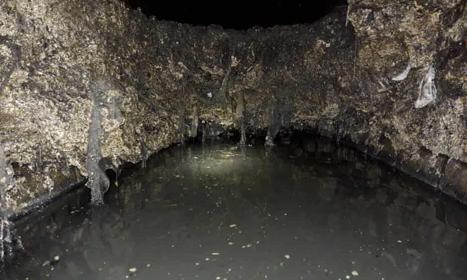 A 40-tonne fatberg the size of a double-decker bus has been cleared from a London sewer by Thames Water engineers.