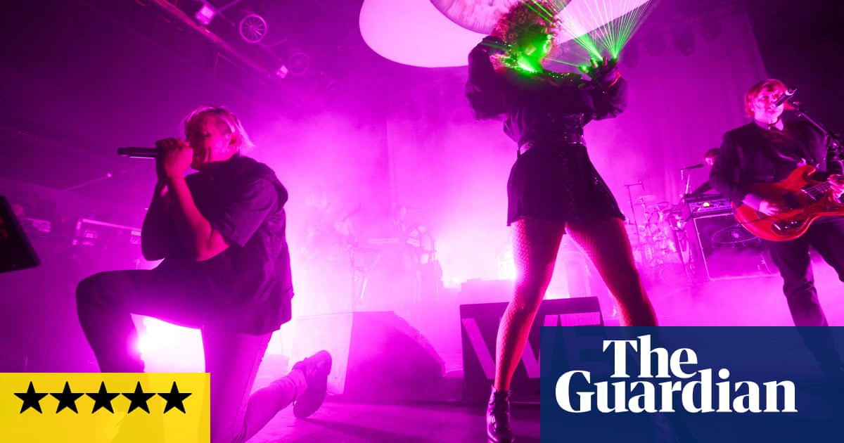 Arcade Fire review – maximalist wonder that roots you in the here and now