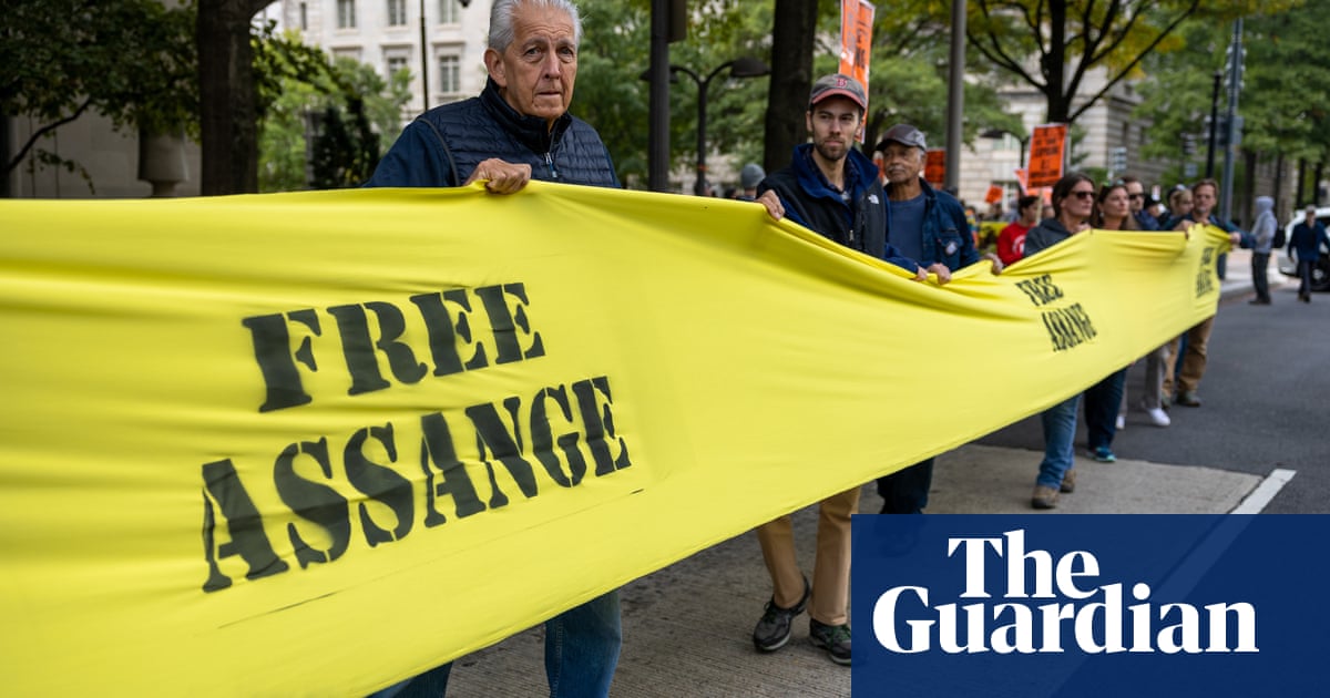 Biden accused of hypocrisy as he seeks extradition of Julian Assange