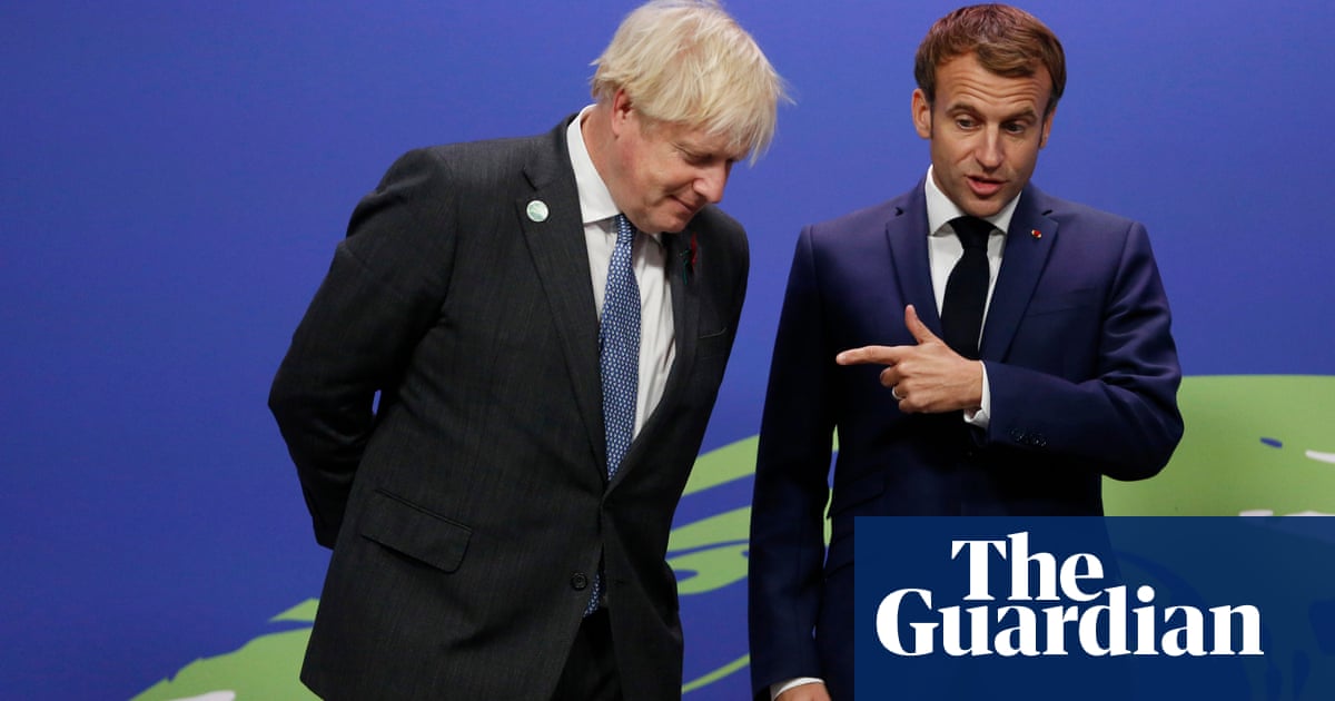 Macron llamó en privado a Boris Johnson un "payaso", dice revista francesa
