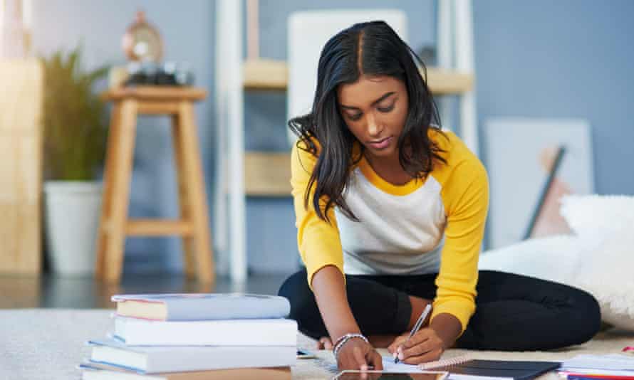 Choosing a university course – a guide for parents | | The Guardian