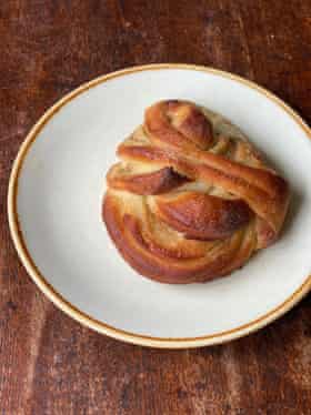 Bread flour and cinnamon: Leila Lindholm’s cardamom buns.
