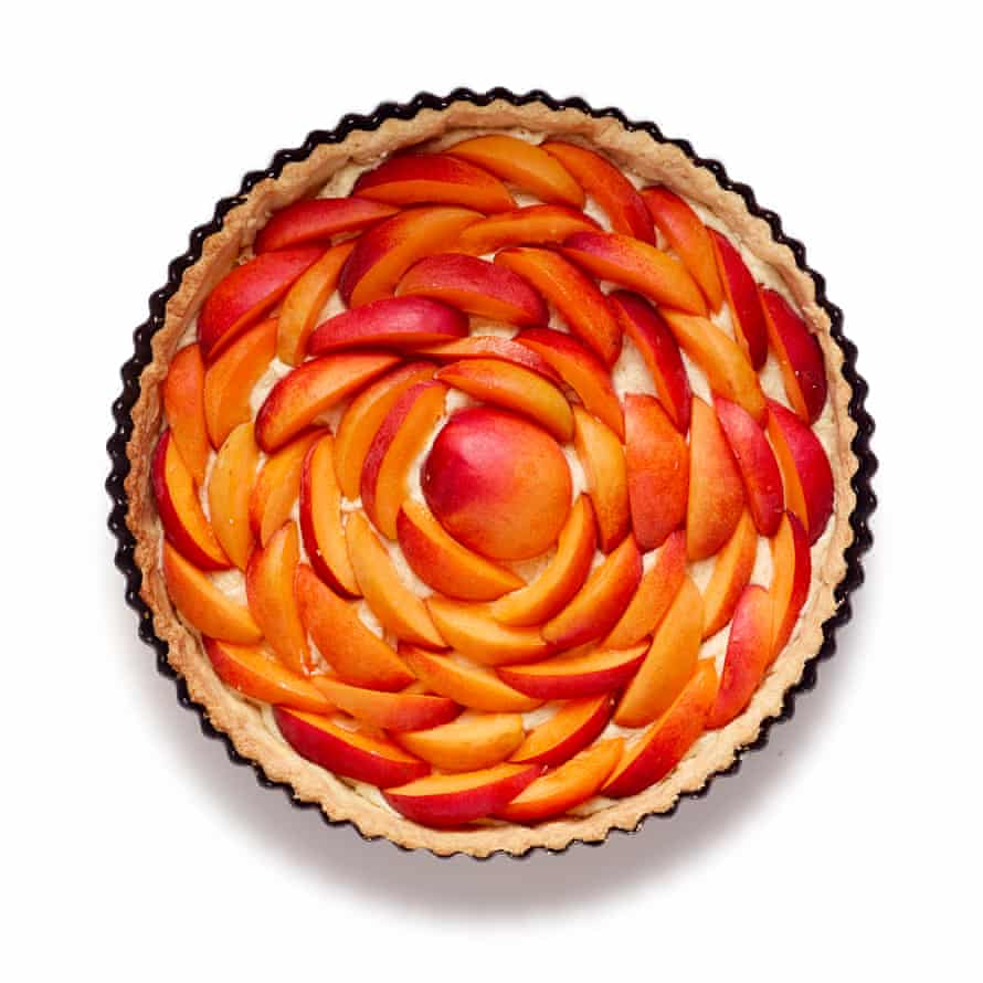 Felicity Cloake’s Apricot Tart steps 8: Concentric circles of fruit.