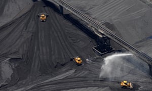 Policy experts at a leaders forum in Canberra say Australia will inevitably decarbonise its economy, and the sooner the better.