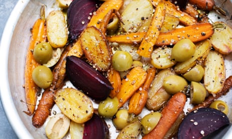 Nigel Slater s Recipes For Roast Summer Vegetables And Apricot Crumble nigel-slater-s-recipes-for-roast-summer-vegetables-and-apricot-crumble