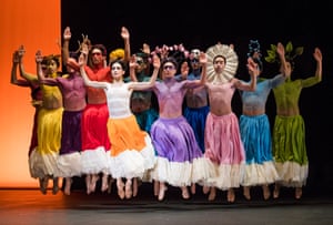 Colourful dancers