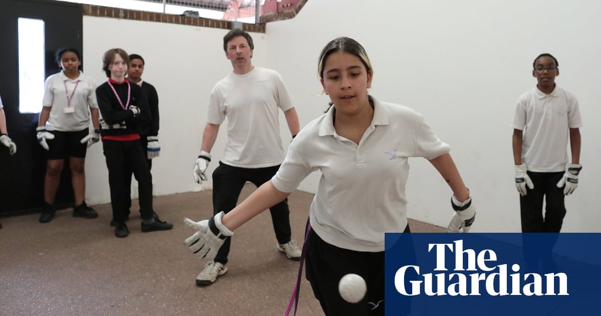 London state school pupils train to take on private schools at Rugby fives