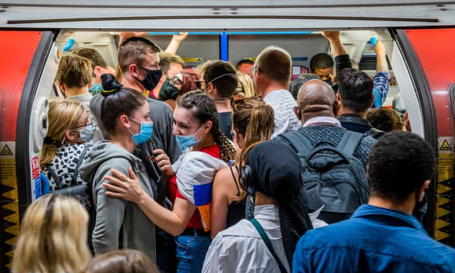 Passengers on the London underground, June 2021