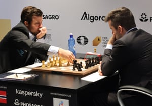 Magnus Carlsen contre Ian Nepomniachtchi