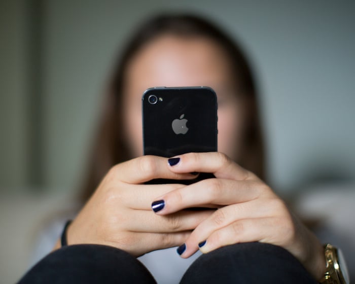 Social platforms and police are failing women abused online, report finds