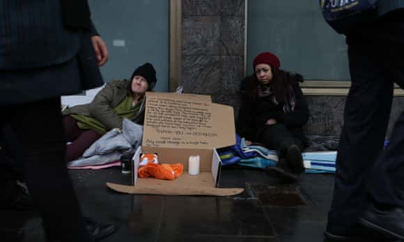 Jellaine Dee sleeping rough on Filthy Rich and Homeless, SBS's reality TV series about homelessness in Australia.