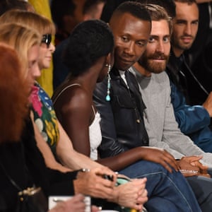 Ana Wintour, Lupita Nyong’o chatting to Mahershala Ali and Jake Gyllenhaal on the front row
