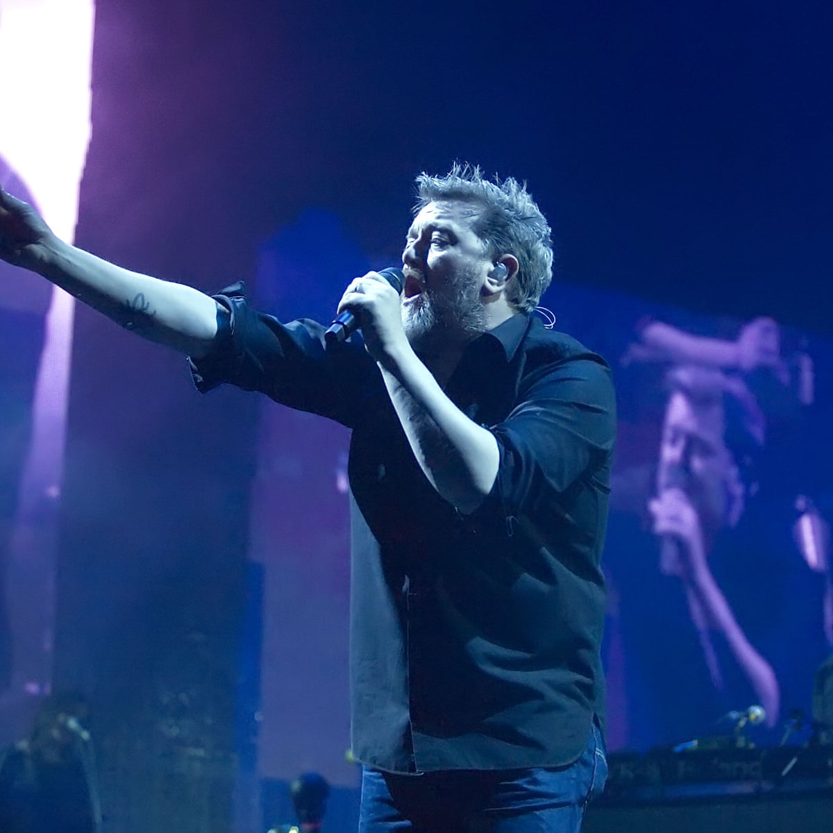 Elbow Review Guy Garvey S Charisma Melts Beast From The East Elbow The Guardian Elbow Review Guy Garvey S Charisma Melts Beast From The East Elbow The Guardian