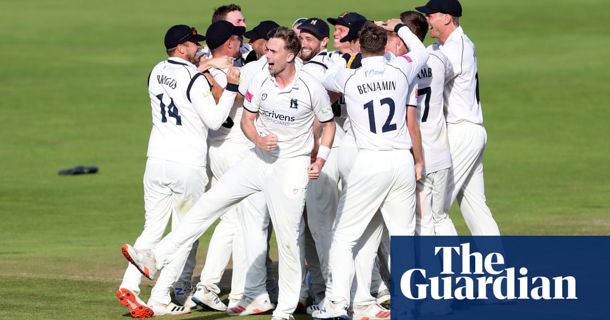 County cricket: Warwickshire’s title was a triumph of teamwork