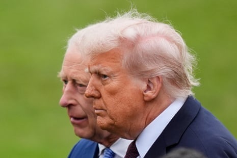 The king and the president watching the ceremony.