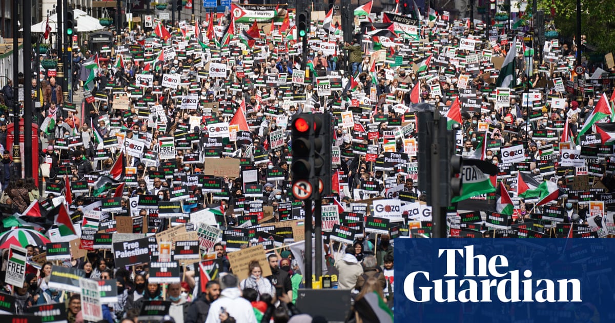 Thousands gather in London for Palestine solidarity march