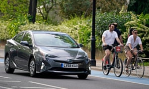 El gobierno dará 250 millones de libras esterlinas para carriles bici adicionales mientras el Reino Unido se prepara para levantar el bloqueo.