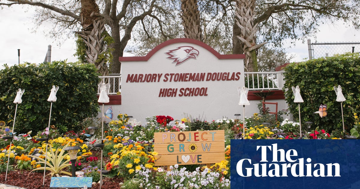 Death of second Parkland student being investigated, police say © The Guardian Death of second Parkland student being investigated, police say