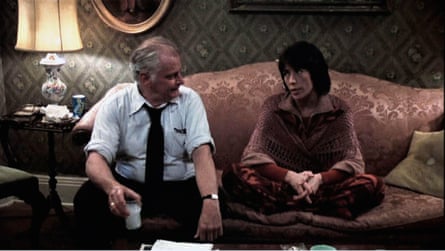 Art Carney and Tomlin in The Late Show