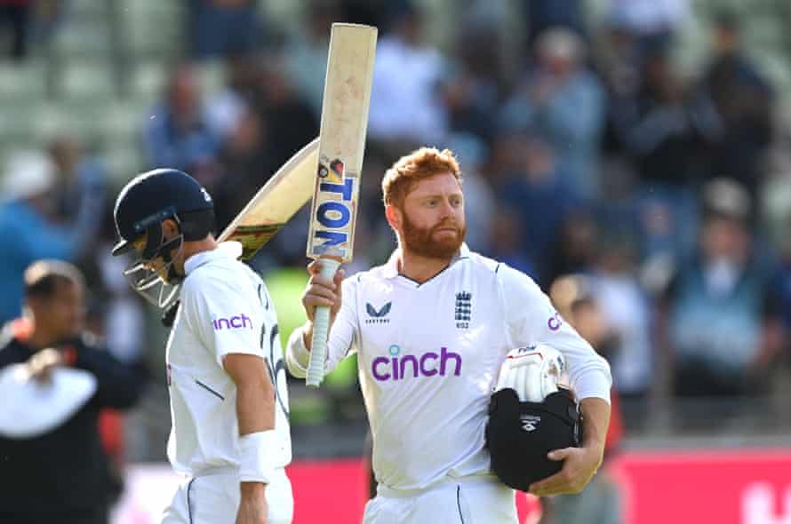 Bairstow and Root acknowledge the applause as they leave the field not out.