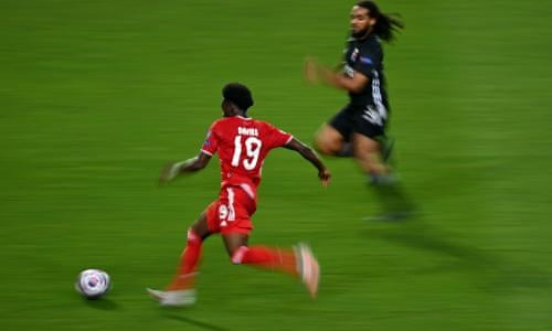 Canada S Alphonso Davies Signs New Bayern Munich Contract Until 2025 Football The Guardian