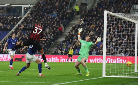 Rayan heads past Jordan Pickford to score for Bournemouth