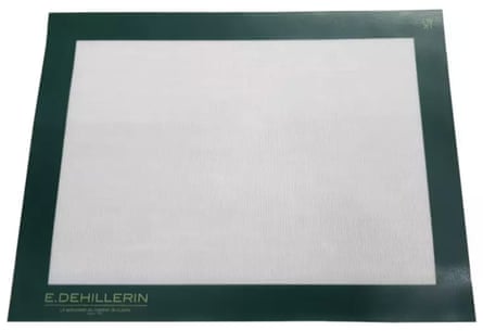 silicone baking mat, black and white