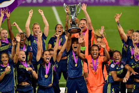 Lyon players celebrate winning the 2020 Women Champions League