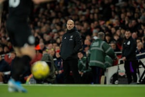 Freddie Ljungberg watches on the sidelines.